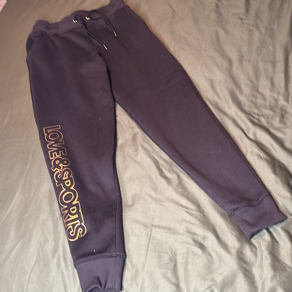 Love & Sport Sweatpants With Three Pockets, Black W Gold Logo Size Small - Picture 2 of 6